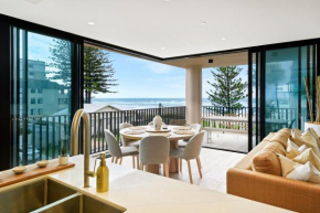 Beachfront Luxury Palm Beach, Surfers Paradise